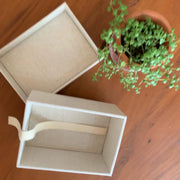 Caixa para fotos 10x15cm personalizada em alto relevo