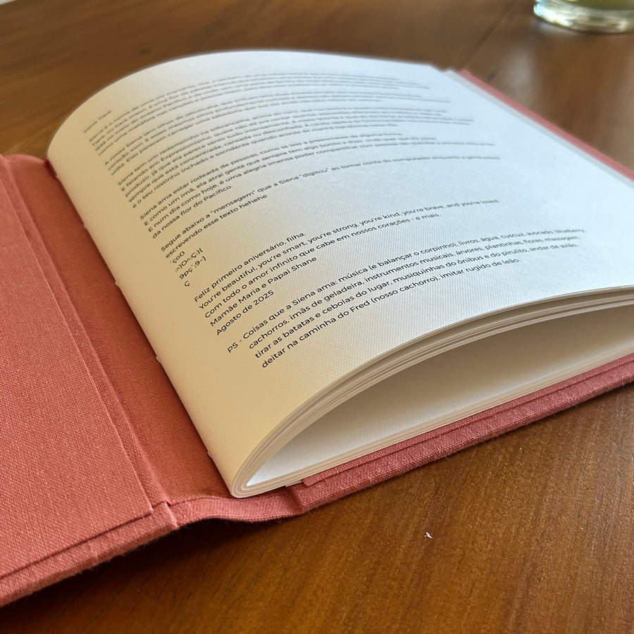 Livro de Assinaturas Bordado à Mão